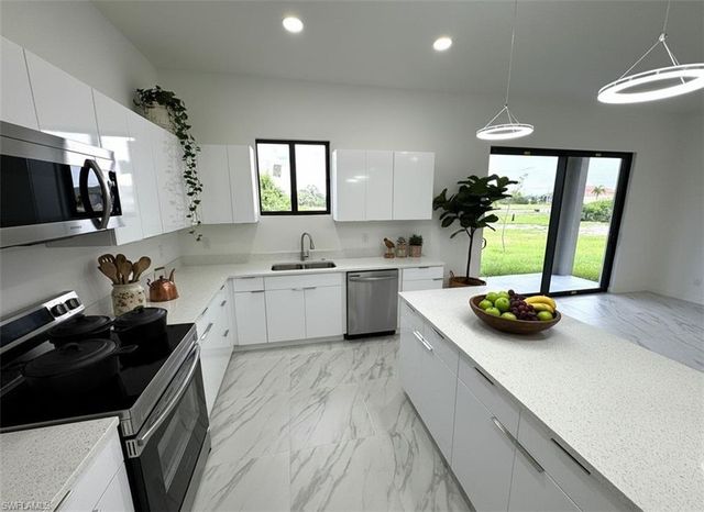 3544 NW 41st PL, Cape Coral, FL 33993