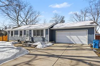 2117 Lakewood Drive, Kalamazoo, MI 49048