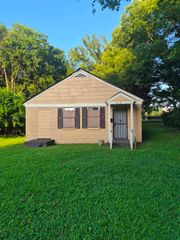 818 CROCKETT ST, Memphis, TN 38107