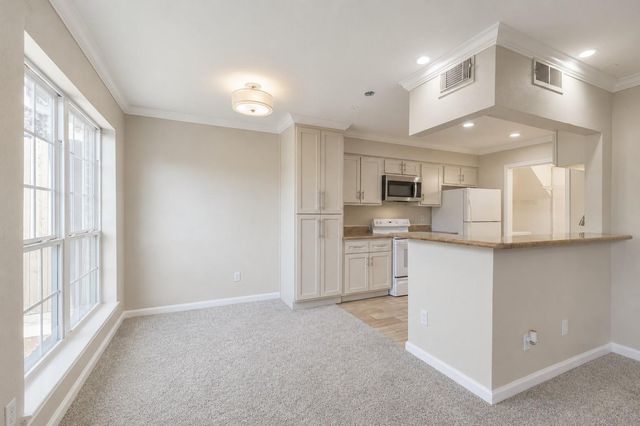 1687 W Sam Houston Parkway S, Houston, TX 77042