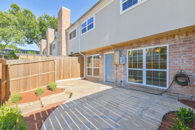 1687 W Sam Houston Parkway S, Houston, TX 77042