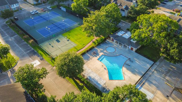 1687 W Sam Houston Parkway S, Houston, TX 77042