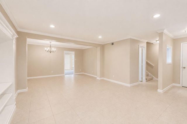 1687 W Sam Houston Parkway S, Houston, TX 77042