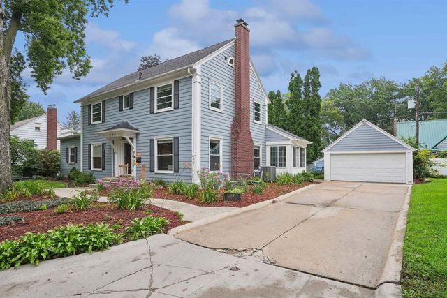 173 Graceline Boulevard, Waterloo, IA 50701
