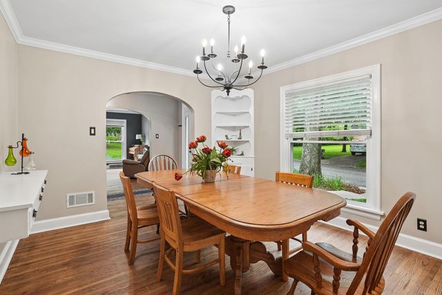 173 Graceline Boulevard, Waterloo, IA 50701