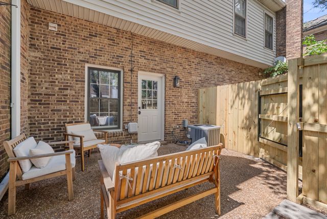 102 Fairmont Pl, Nashville, TN 37203