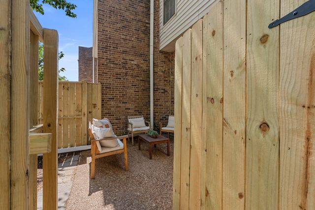 102 Fairmont Pl, Nashville, TN 37203