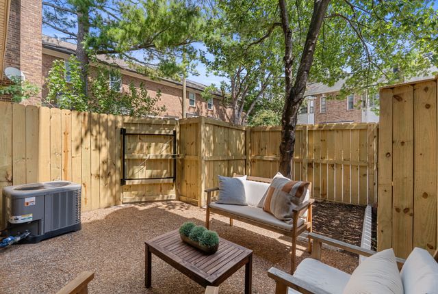 102 Fairmont Pl, Nashville, TN 37203