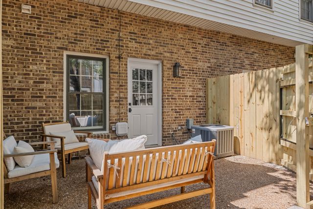 102 Fairmont Pl, Nashville, TN 37203