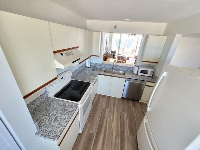 4460 FAIRWAYS BOULEVARD 606, Bradenton, FL 34209