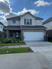 6708 Tiger Pointe Dr, Baton Rouge, LA 70817
