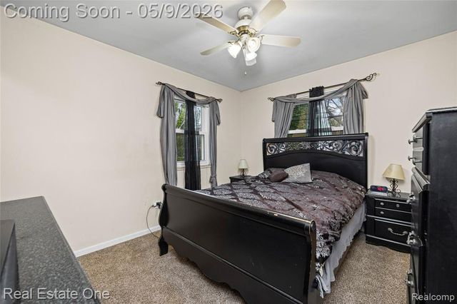 537 Woodbridge Circle, Waterford, MI 48327