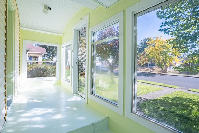 2014 W Shannon Ave, Spokane, WA 99205