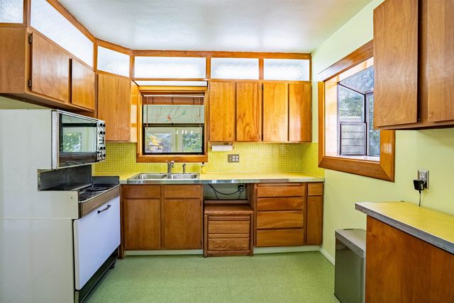 2014 W Shannon Ave, Spokane, WA 99205