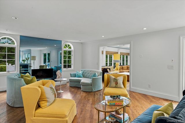 129 Oneck Lane, Westhampton Beach, NY 11978