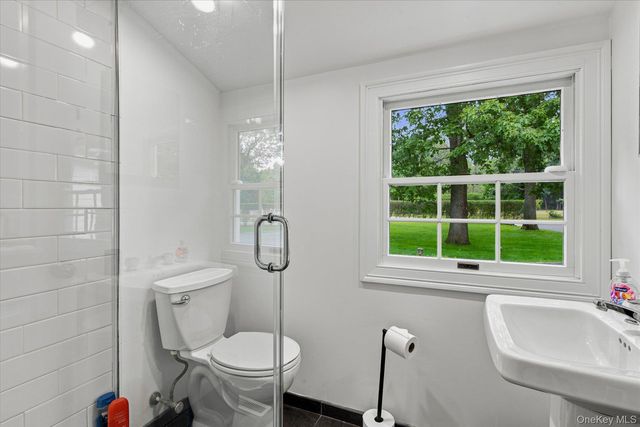 129 Oneck Lane, Westhampton Beach, NY 11978