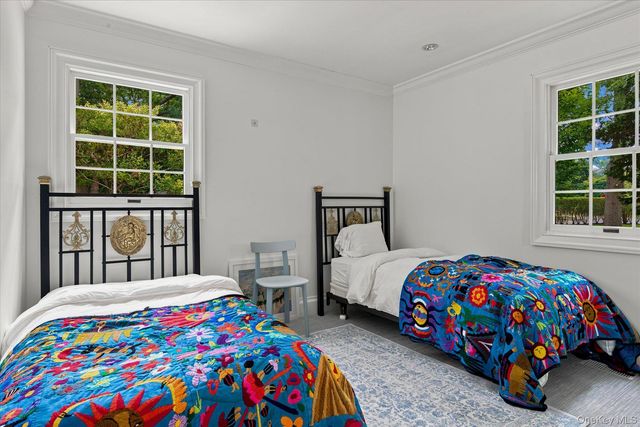 129 Oneck Lane, Westhampton Beach, NY 11978