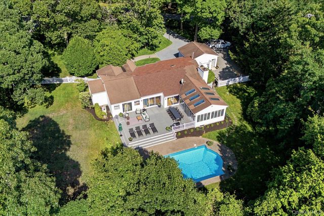 129 Oneck Lane, Westhampton Beach, NY 11978
