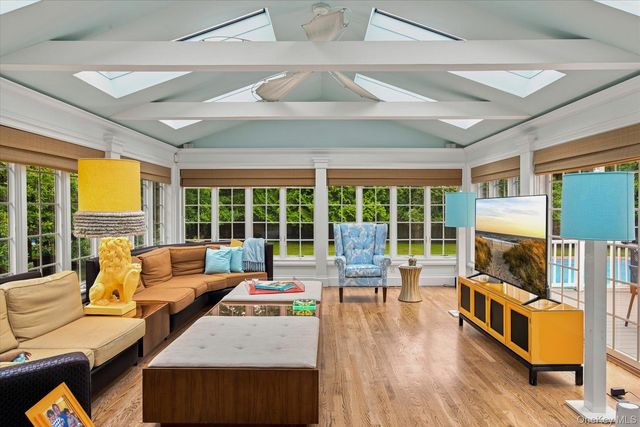 129 Oneck Lane, Westhampton Beach, NY 11978