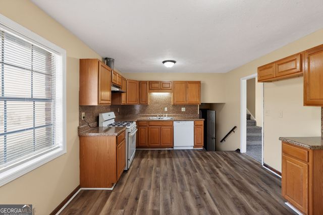 954 Cochise Trail SE, Conyers, GA 30094