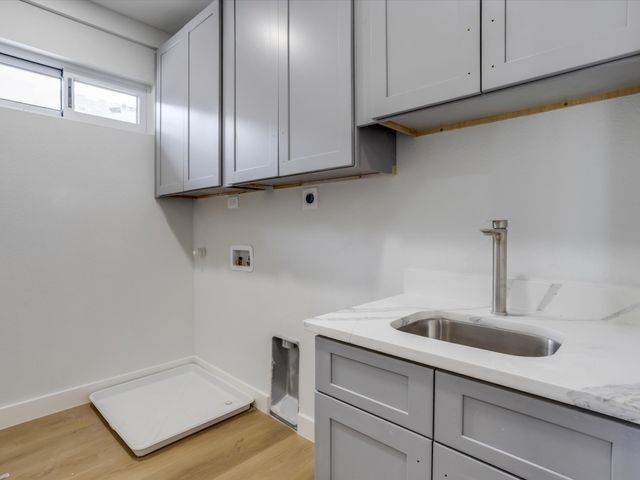 810 Premier Parkway, Grand Prairie, TX 75051