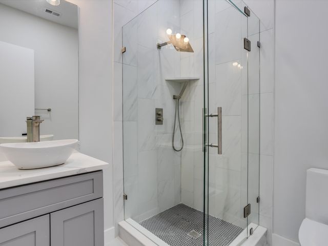 810 Premier Parkway, Grand Prairie, TX 75051