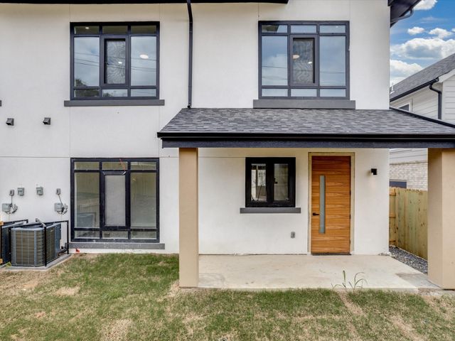 810 Premier Parkway, Grand Prairie, TX 75051