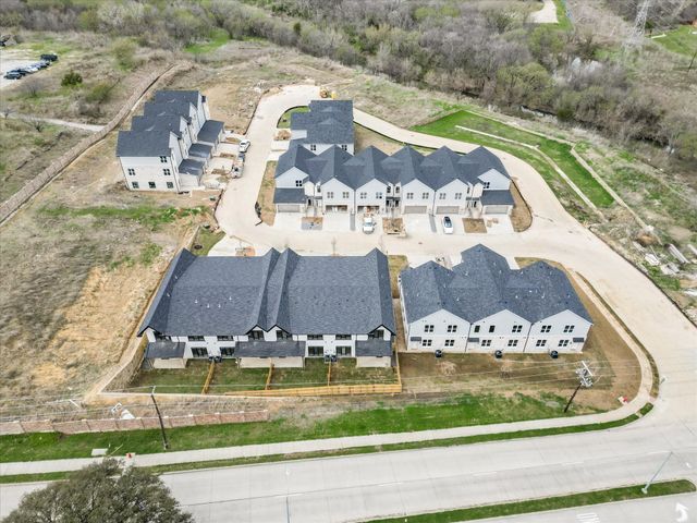 810 Premier Parkway, Grand Prairie, TX 75051