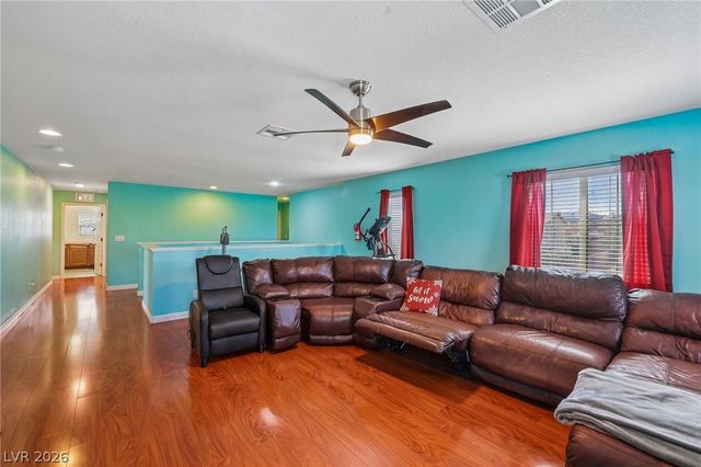 6636 Cliff Shore Court, North Las Vegas, NV 89084