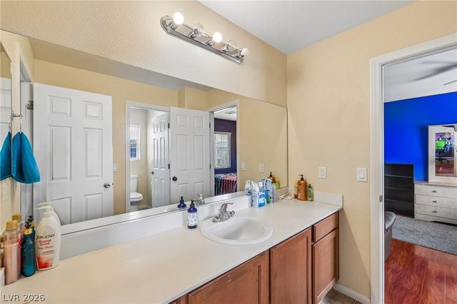 6636 Cliff Shore Court, North Las Vegas, NV 89084