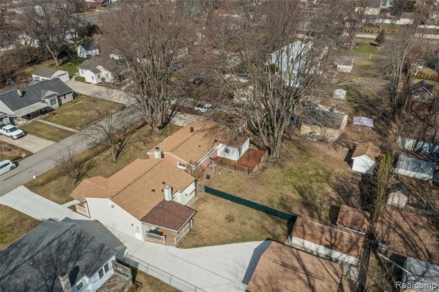 9048 Brookline Avenue, Plymouth, MI 48170