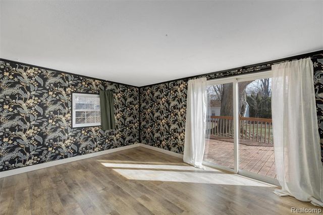 9048 Brookline Avenue, Plymouth, MI 48170