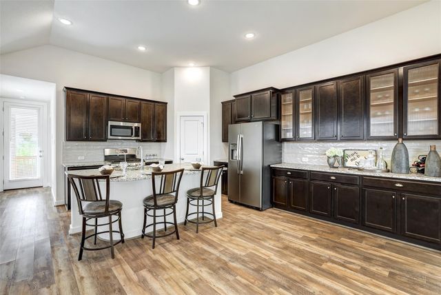 7509 Desert Needle DR, Lago Vista, TX 78645