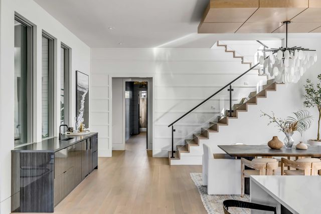 572 Wading Place, Daniel Island, SC 29492