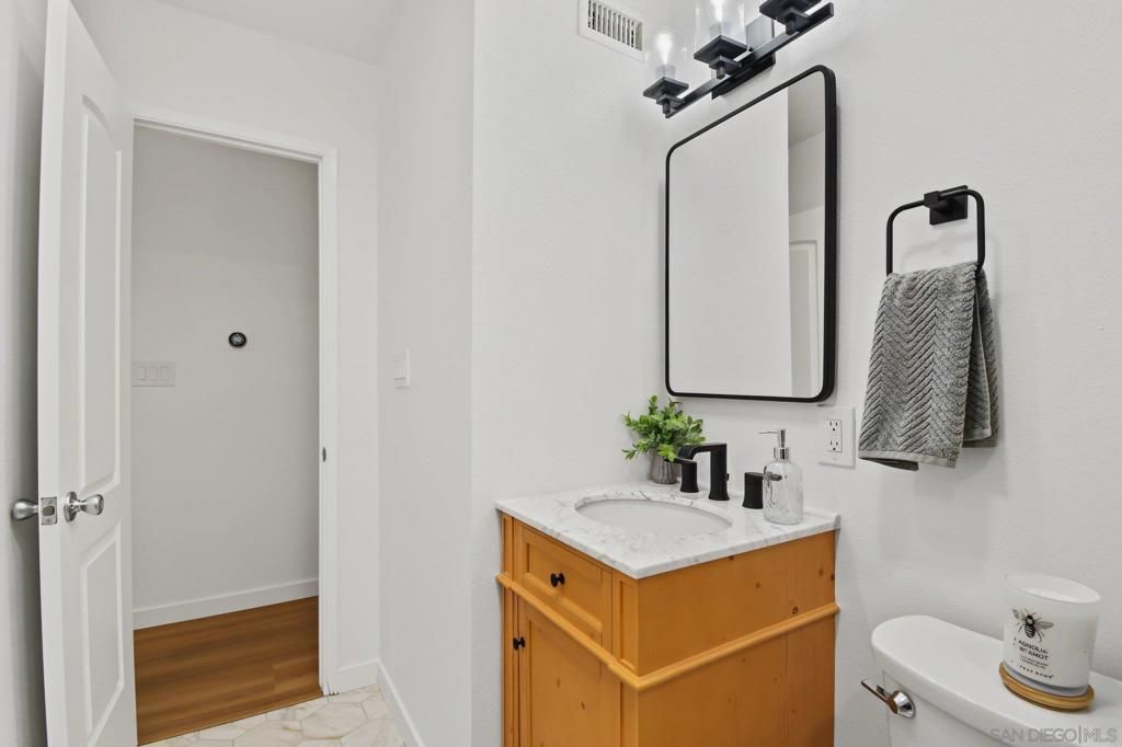 Image 16 of property listing at 7118 Conestoga, San Diego, CA 92120