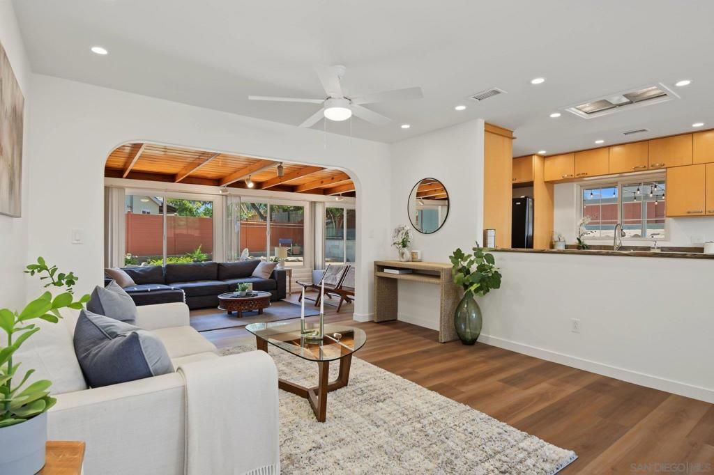 Image 43 of property listing at 7118 Conestoga, San Diego, CA 92120