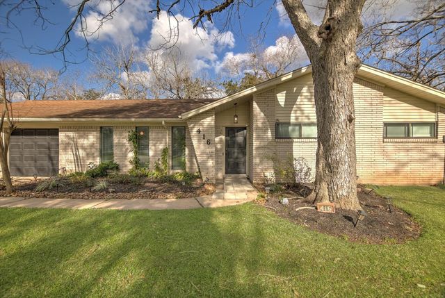 416 Southern Oaks Drive, Lake Jackson, TX 77566