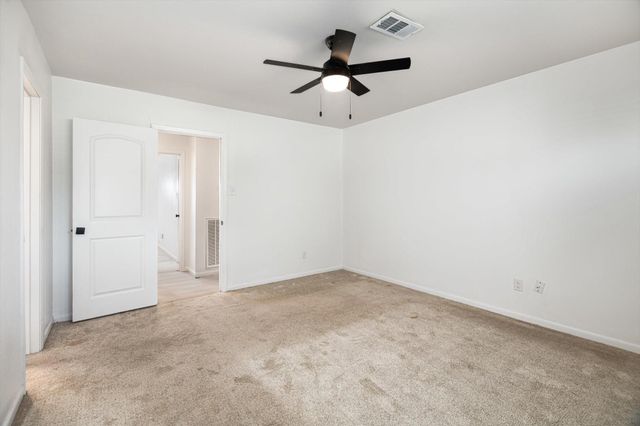 416 Southern Oaks Drive, Lake Jackson, TX 77566