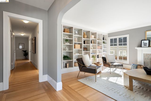 1101 Clarendon Crescent, Oakland, CA 94610