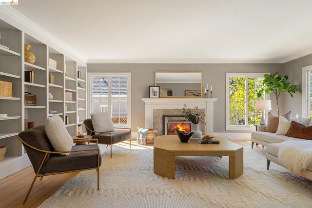 1101 Clarendon Crescent, Oakland, CA 94610