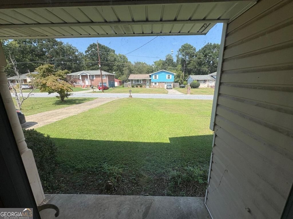 801 S Carter Drive, Jonesboro, GA 30236 — photo 5