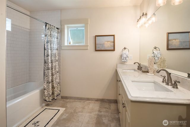 8538 19th Avenue NW, Seattle, WA 98117