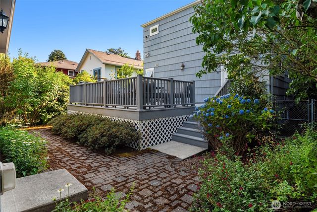 8538 19th Avenue NW, Seattle, WA 98117