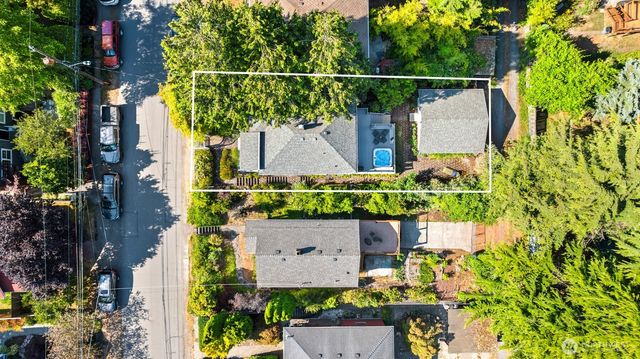 8538 19th Avenue NW, Seattle, WA 98117