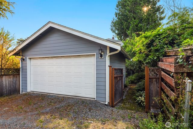 8538 19th Avenue NW, Seattle, WA 98117