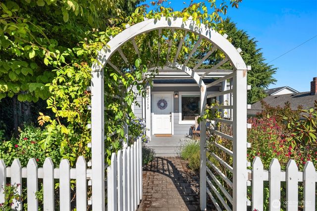 8538 19th Avenue NW, Seattle, WA 98117