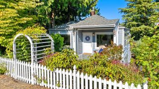 8538 19th Avenue NW, Seattle, WA 98117