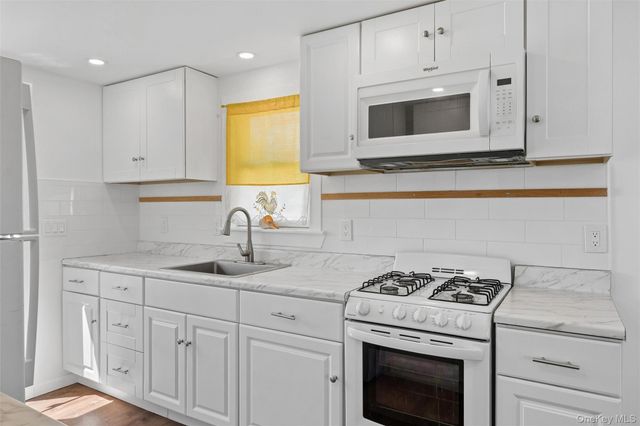 713 Harrison Avenue, Riverhead, NY 11901
