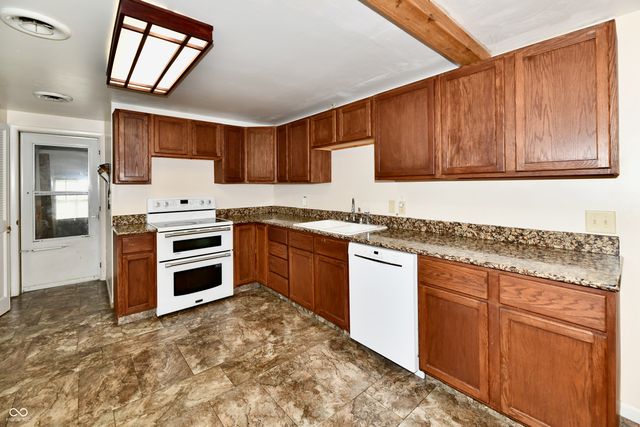 1421 Denver Drive, Plainfield, IN 46168