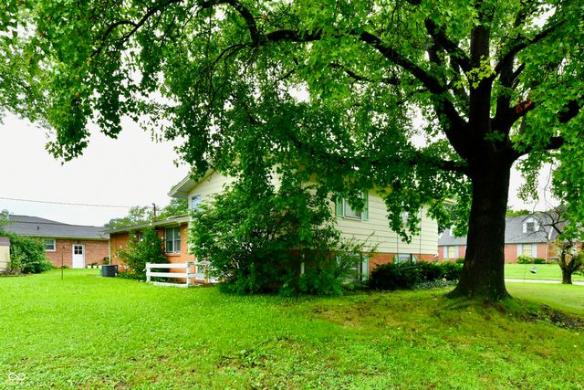 1421 Denver Drive, Plainfield, IN 46168